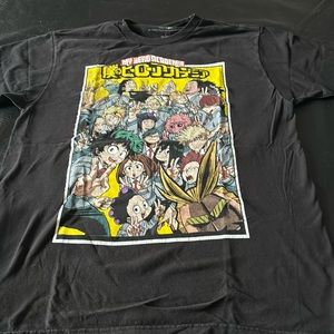This black My Hero Academia group tee is super soft, size L.